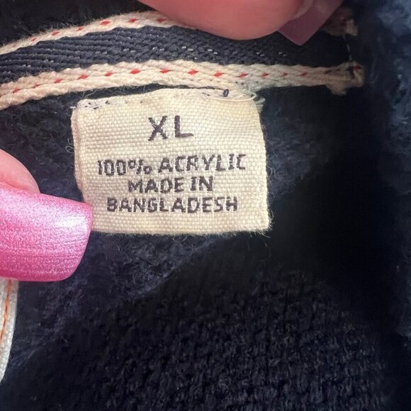 Men's Navy Blue & Cream Snowflake Crew Sweater, Size XL - Picture 7 of 9